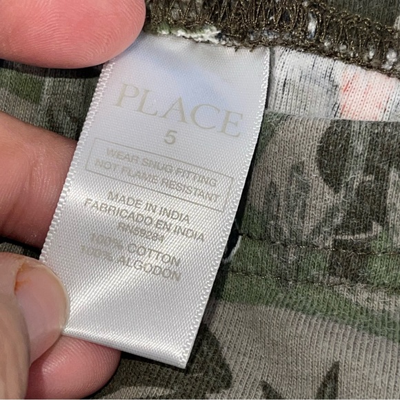 Place pj set - Picture 6 of 9